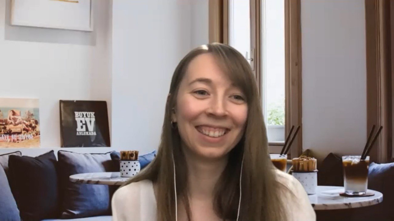 Customer support specialist Julia Behrends on a Zoom call